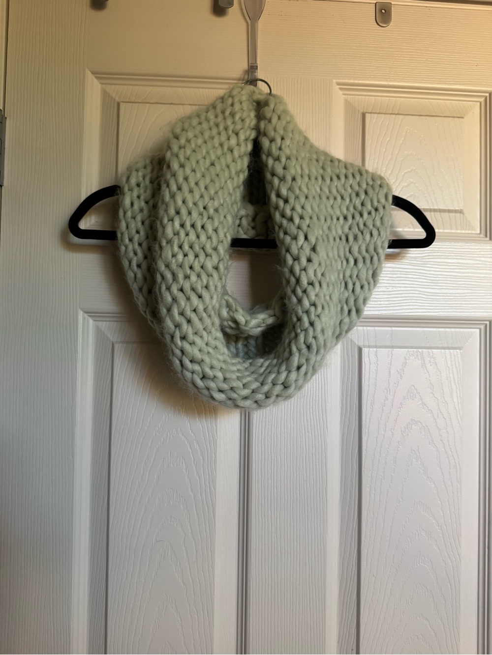 Excellent Condition Merona Chunky Knit Infinity Scarf - Sage